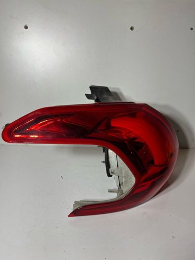 PEUGEOT 2008 Mk1 2016 Left Outer Taillight 9814747880 A1l2b84s