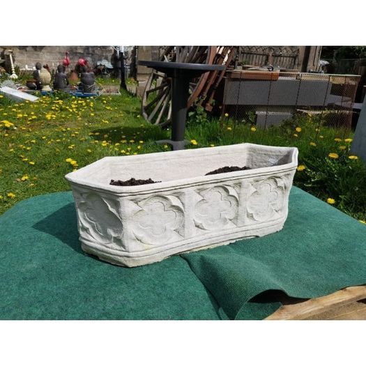 Planter Gothic-GL-PL004