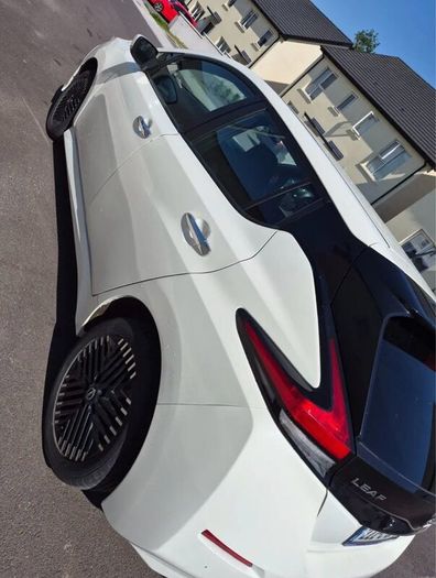 Nissan leaf 62KW