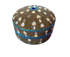 Vintage Beautiful Eyeshadow Tin Pill Trinket  Box Metal Decorated