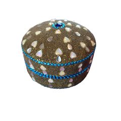 Vintage Beautiful Eyeshadow Tin Pill Trinket  Box Metal Decorated