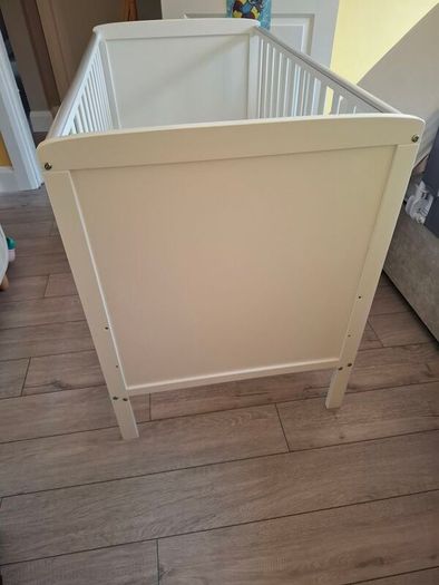 cot