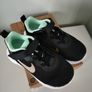 New Nike,uk9.5 Image 3