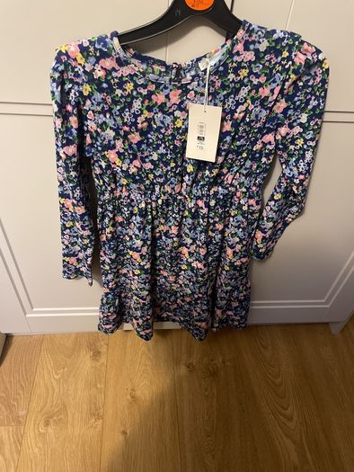 girls dress New occasion dress age 8-9