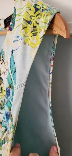 GIOVANE floral dress with bright zips detail Sz 46 (Fit 18 UK)  - Rrp 99