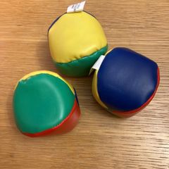 juggling balls