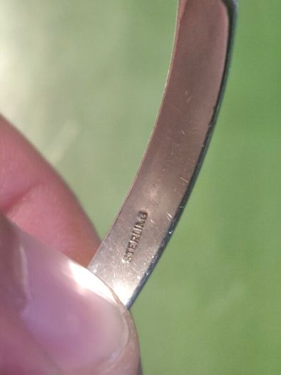 Sterling silver bangle