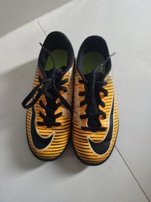 Kid Football Shoes Size UK 13