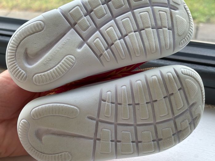 Girls runners Nike EU25