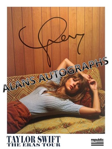Taylor Swift Autograph