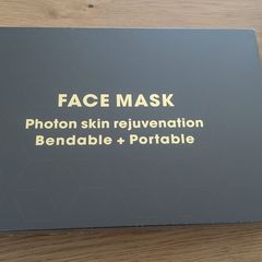 LED face mask