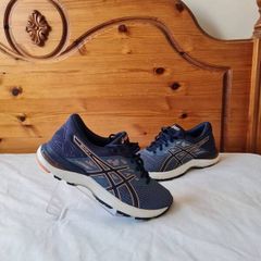 asics gel flux 5 Navy Size 6 eu 39.5 in like new condition