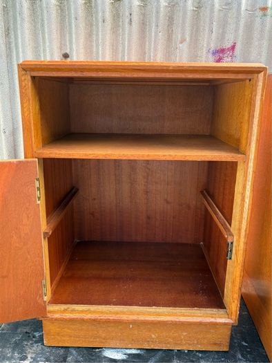 Pair of Midcentury retro vintage Oak Bedsides by Meredew c.1960s