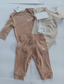 New Nike Baby 3 Piece Set Age 0-3 months RRP 30