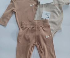 New Nike Baby 3 Piece Set Age 0-3 months RRP 30