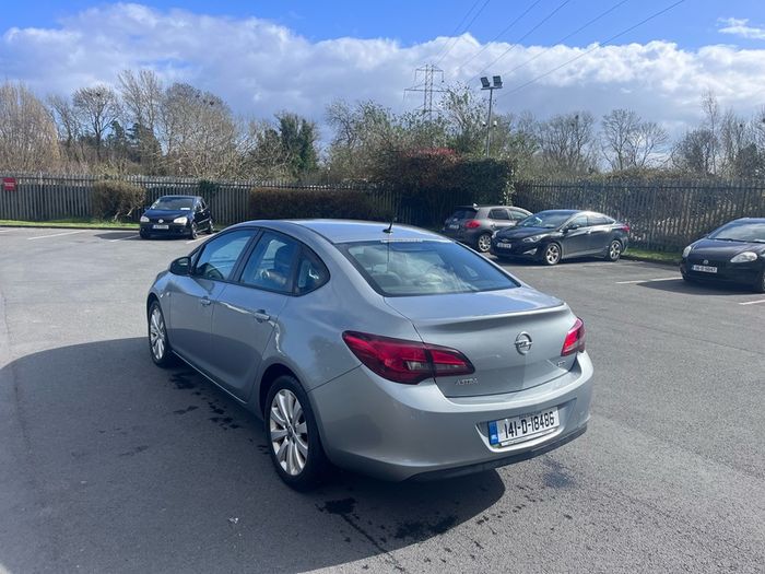 2014 Opel Astra