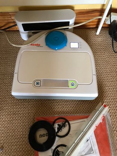 neato botvac robot hoover