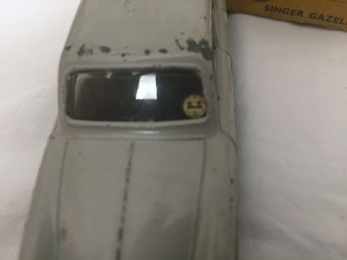 Dinky 168. Singer Gazelle. With box