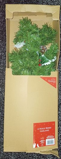 6ft Holly Berry Garland with Cones.