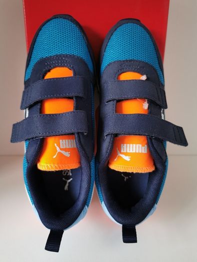 Unisex  PUMA kid's runners NEW size UK 2