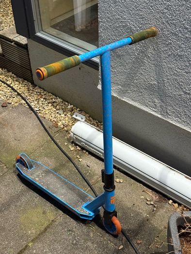 Mongoose Menace Scooter