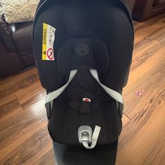 Cybex Cloud rotating car seat and isofix