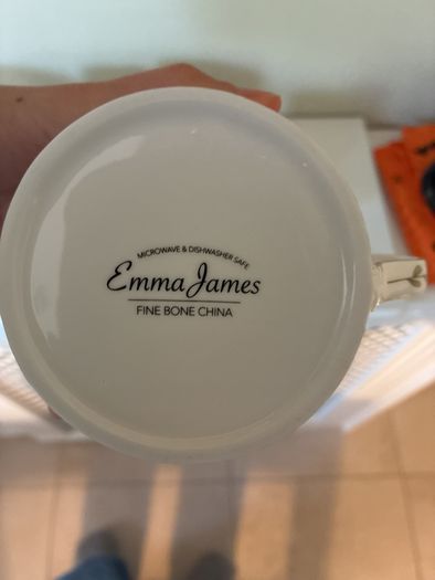 Assorted set of fine bone china