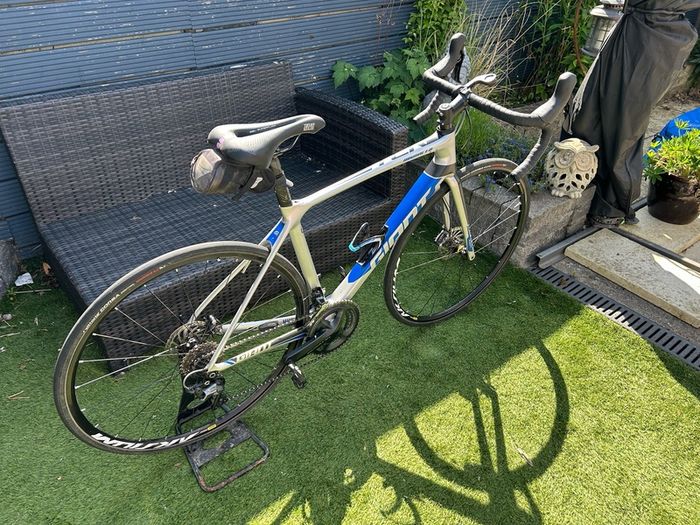 Giant Advanced TCR carbon bike