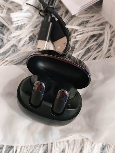 Acer TWS Wireless Earbuds Brand New & Sealed