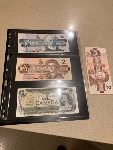 Canada Banknotes lot of 4