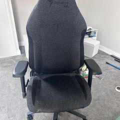 Secret Labs Titan Evo Chair