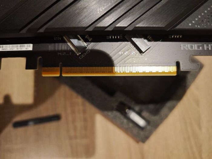ROG Hyper M2 Card (Z790 Pcie 5.0 version) (Nvme SSD expansion) (Brand New, Unused)