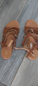 clarkes womens tan leather sandals size 5.5