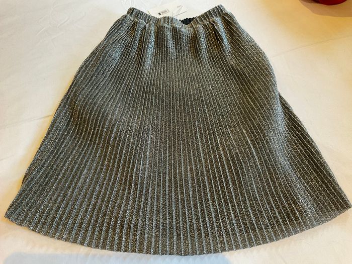 Girls BNWT New with tags partly silver occasion midi skirt 7 8 Leigh Tucker