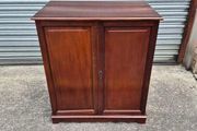 Mahogany TV Cabinet / Hi-Fi Cabinet with Bi-Fold Doors