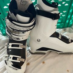 ladies ski boots