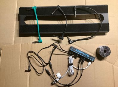 Small Pedalboard Kit Ready to Set Up
