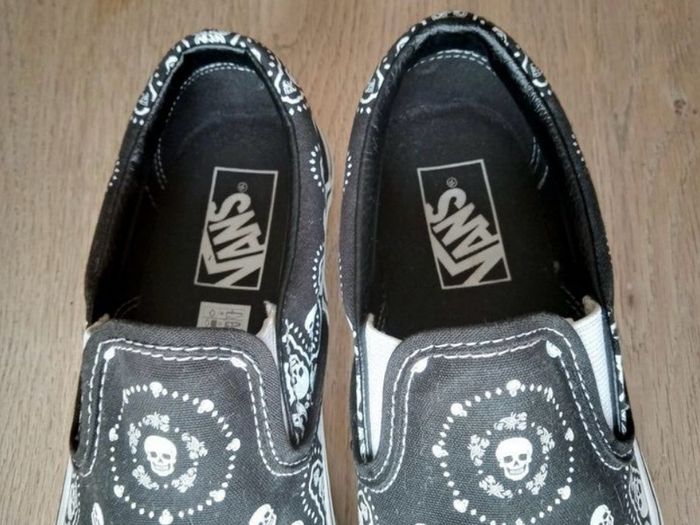 Vans /Day Of The Dead/ Size uk 5.5