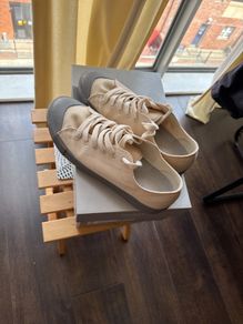 sneaker