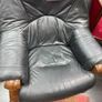 Black leather armchair Image 3