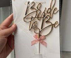 Cake topper