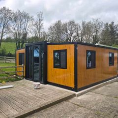 Cabin house