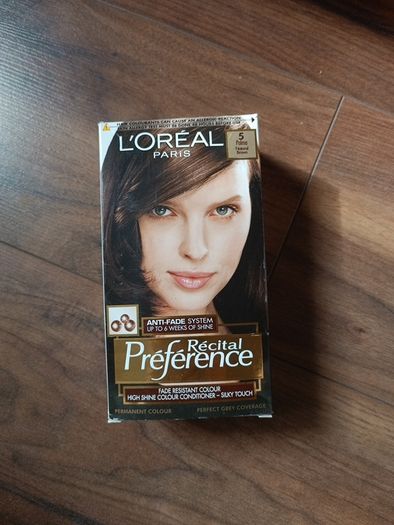 Hair Dye LOreal Natural Brown
