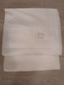 2 hotel quality king size flat sheets