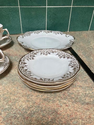 Vintage China Tea Set - Royal Tara