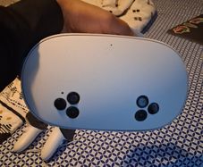 Meta quest 3s 128gb with controllers