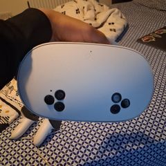Meta quest 3s 128gb with controllers