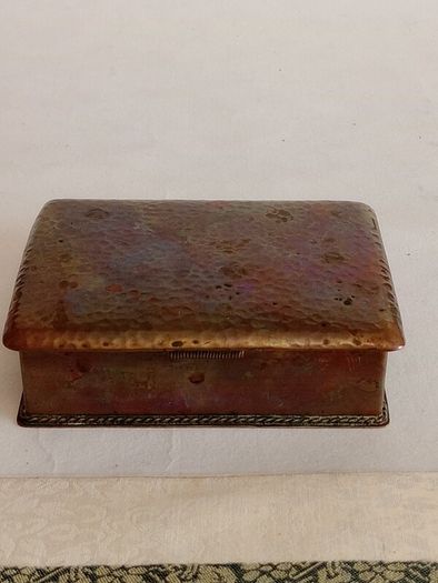 Antique Arts and Crafts Hammered Copper Wood Lined Tobacco Box