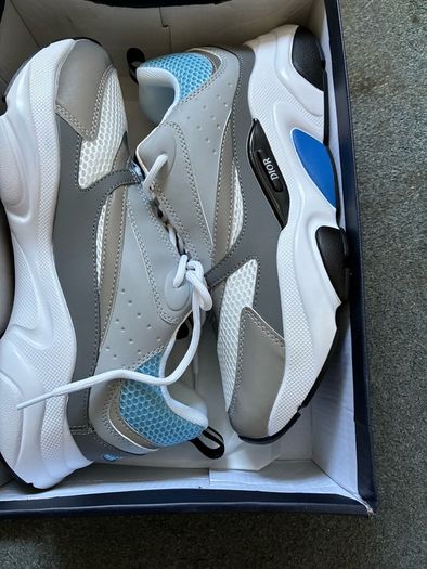 Dior b22s