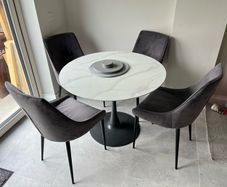 Kitchen Table and 4 Chairs